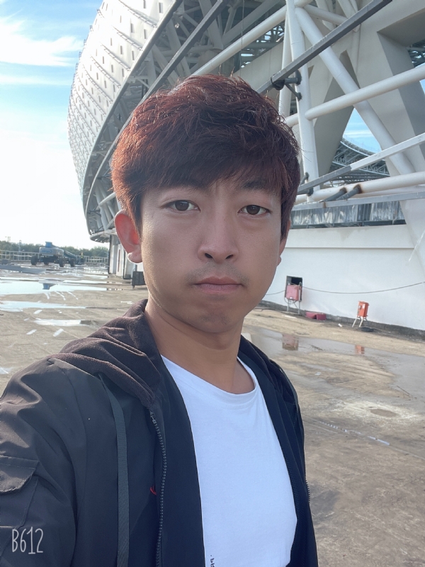 绅士大男孩的第一张照片--岫岩蓝颜知己交友网